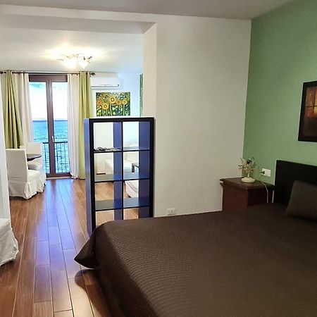 L'Isola Aer B&B Lesina Eksteriør bilde