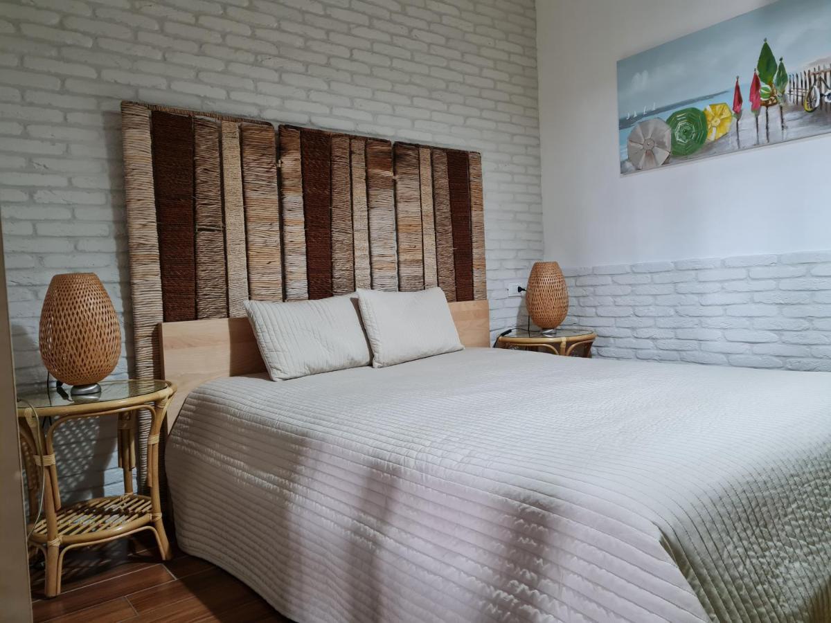 L'Isola Aer B&B Lesina Eksteriør bilde